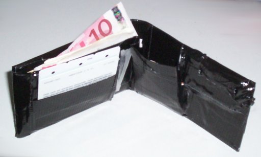 A James Bond's Wallet (with Digicam Inside)