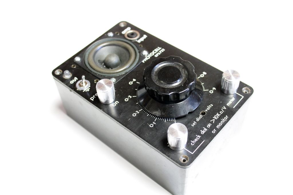 Fizzle Loop Synth - 555 Timer : 12 Steps (with Pictures