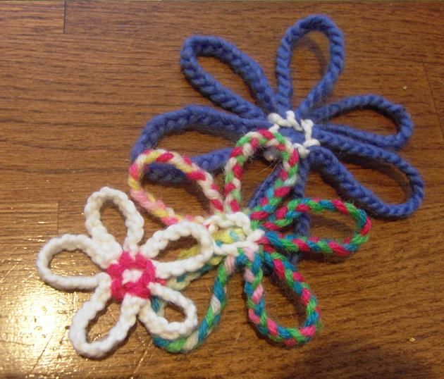 Cute Yarn Flowers!