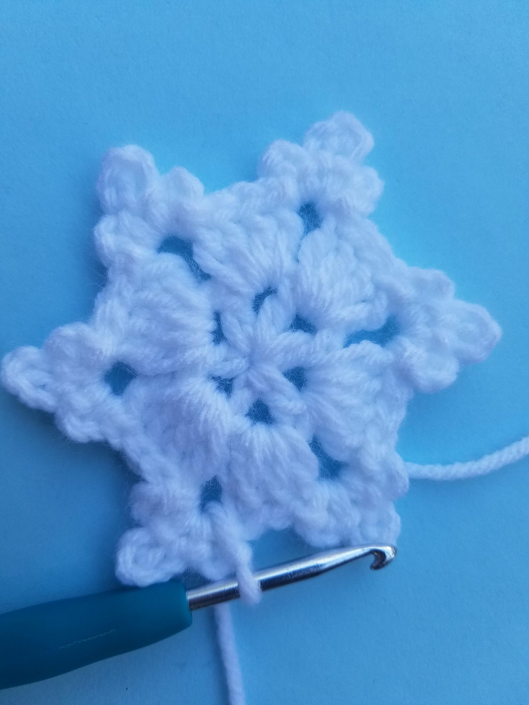 Simple Crochet Snowflake : 4 Steps Instructables