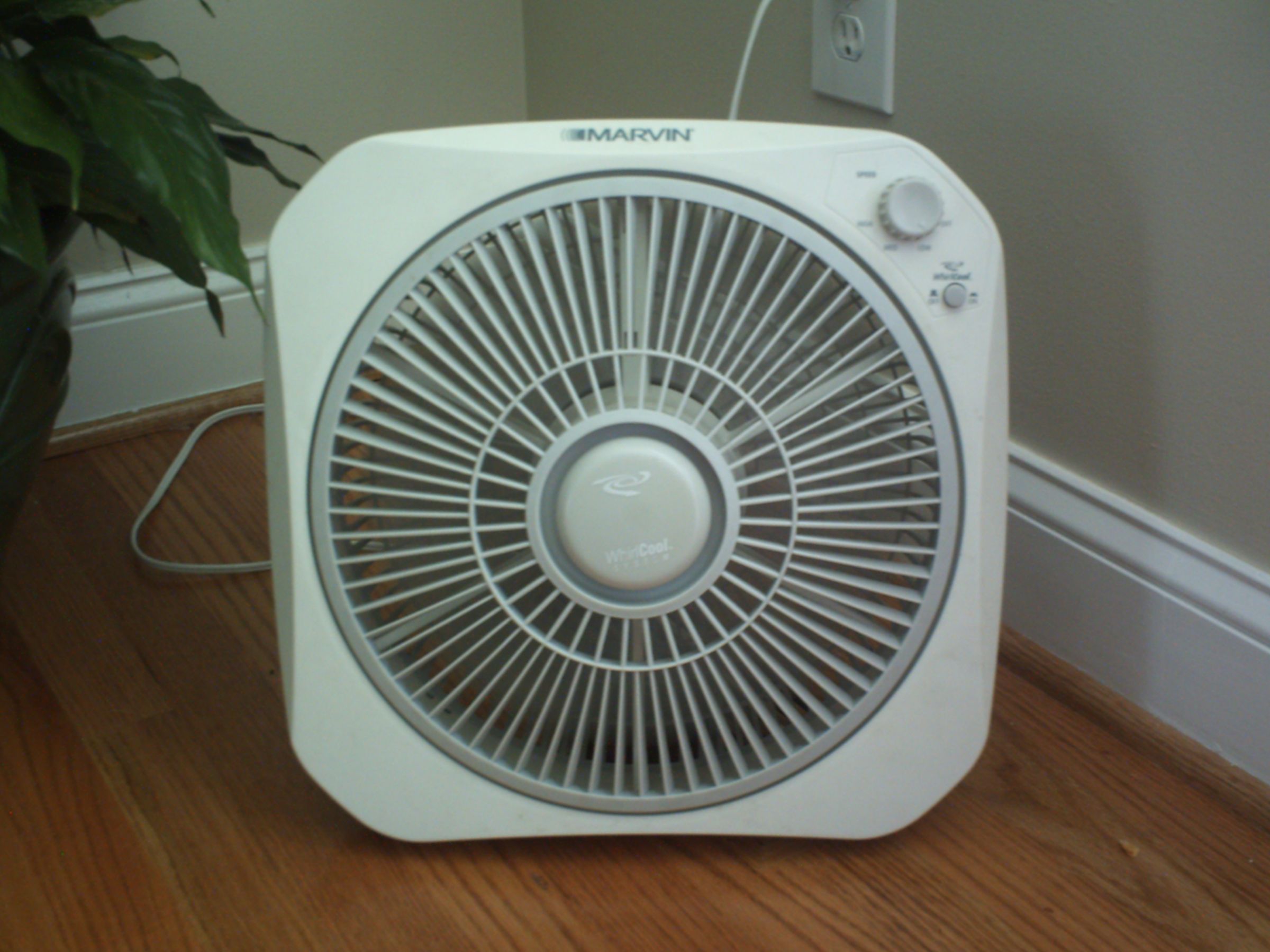 How to Turn on a Box Fan