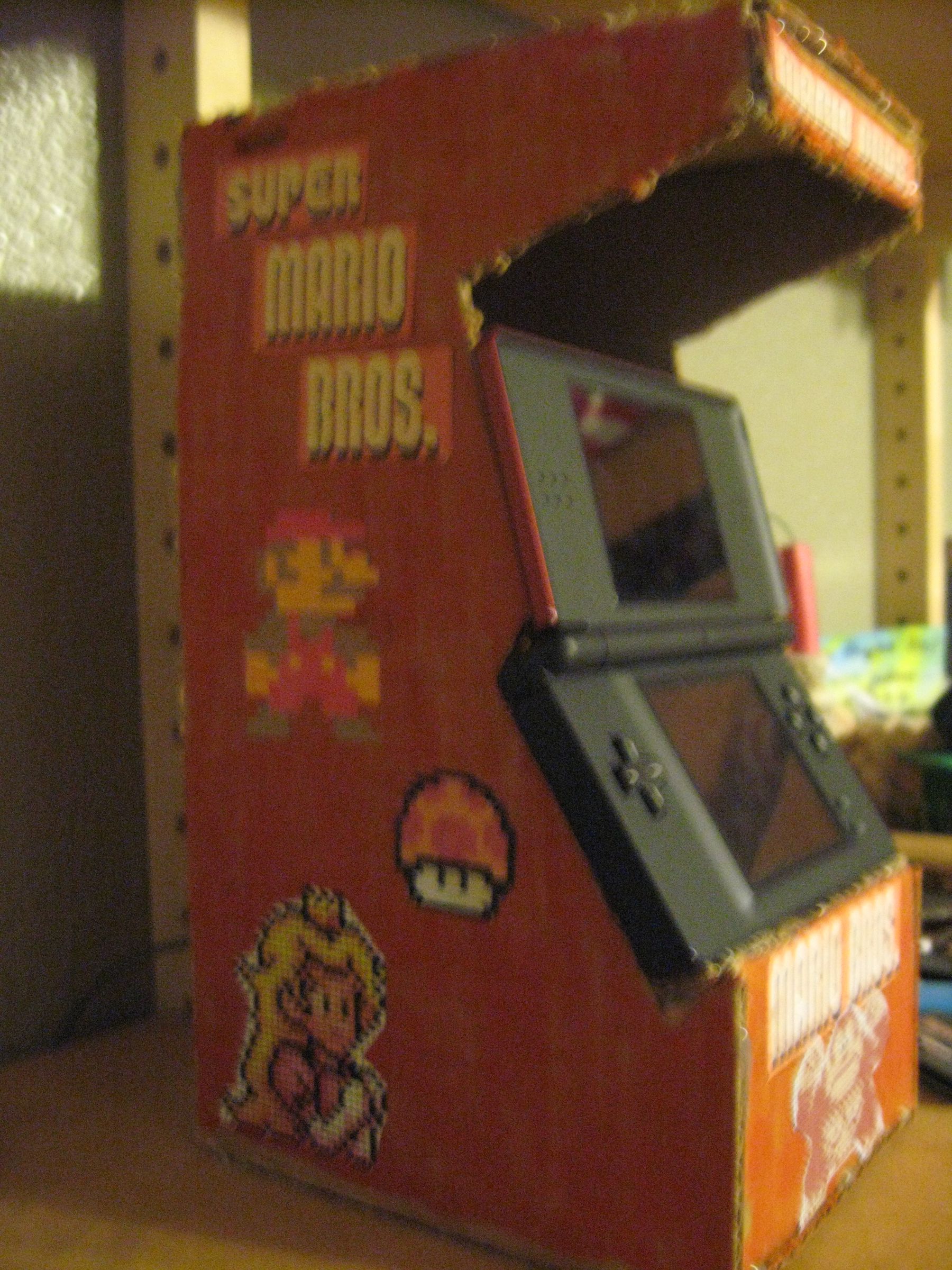 Nintendo DS Arcade Stand / Charger