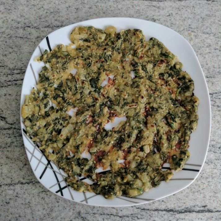 Rice Flour and Spinach Pan Cakes