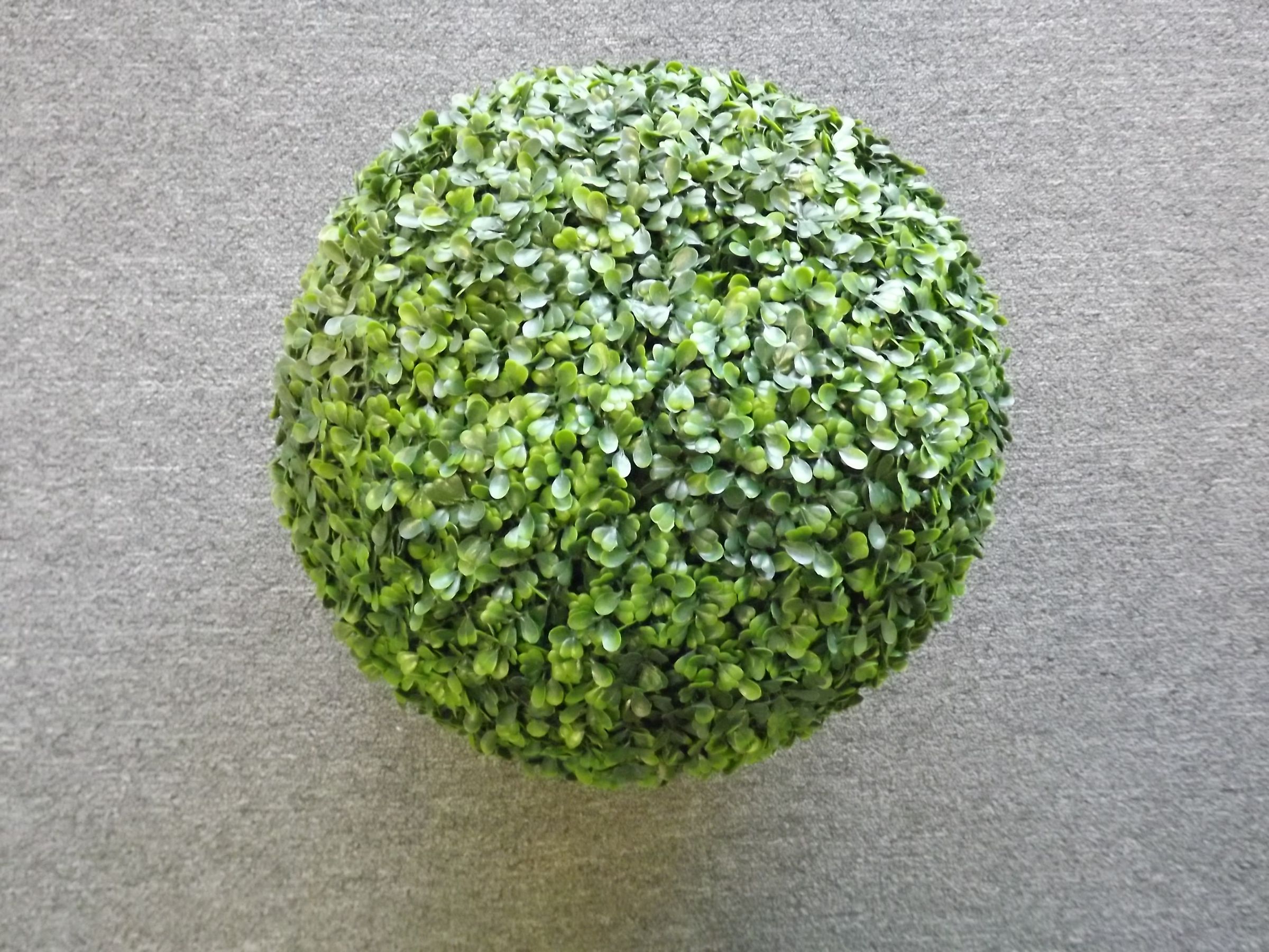 How to Anchor an Artificial Boxwood Ball to a Wicker Planter