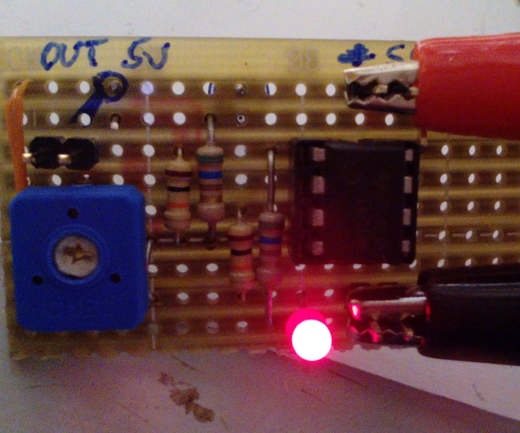 Single White Line Detector for SUMO ROBOT
