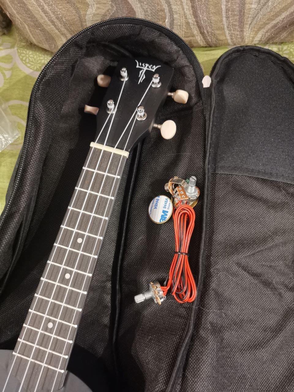 Electro Ukulele