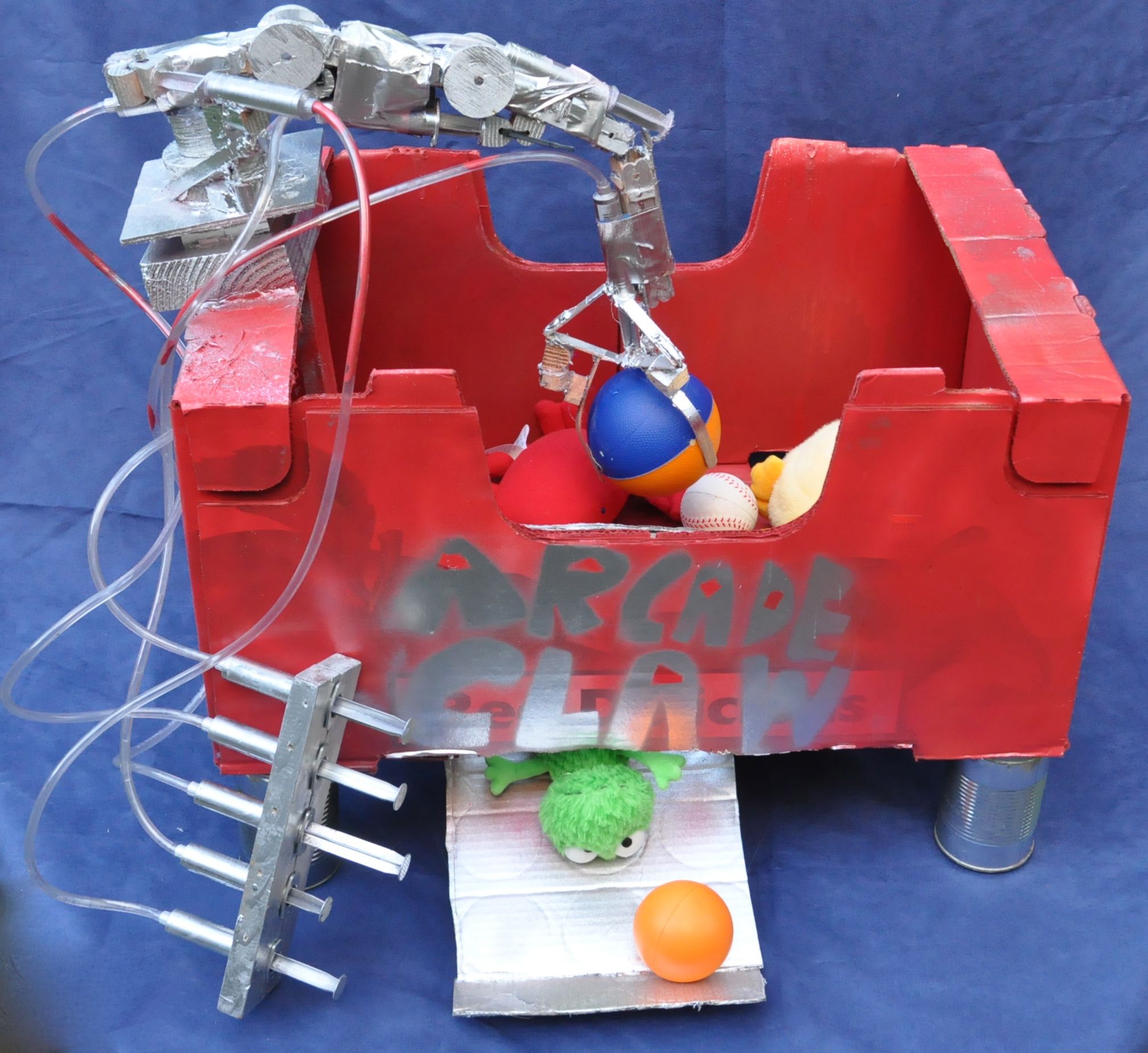 Hydraulically Powered Arcade Claw