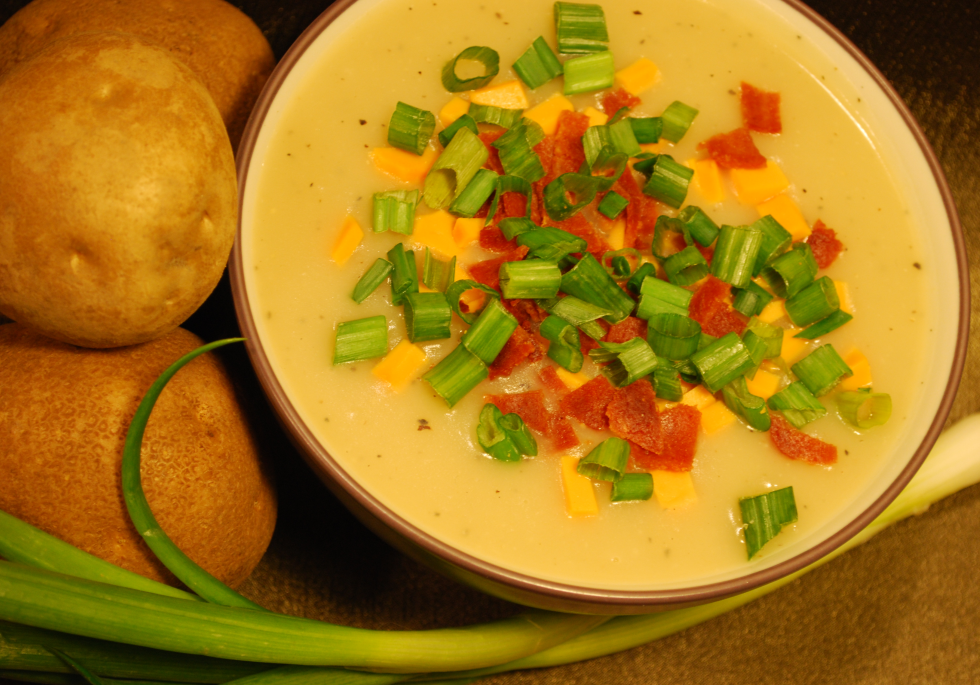 Creamy Baked Potato Soup (Vegan)