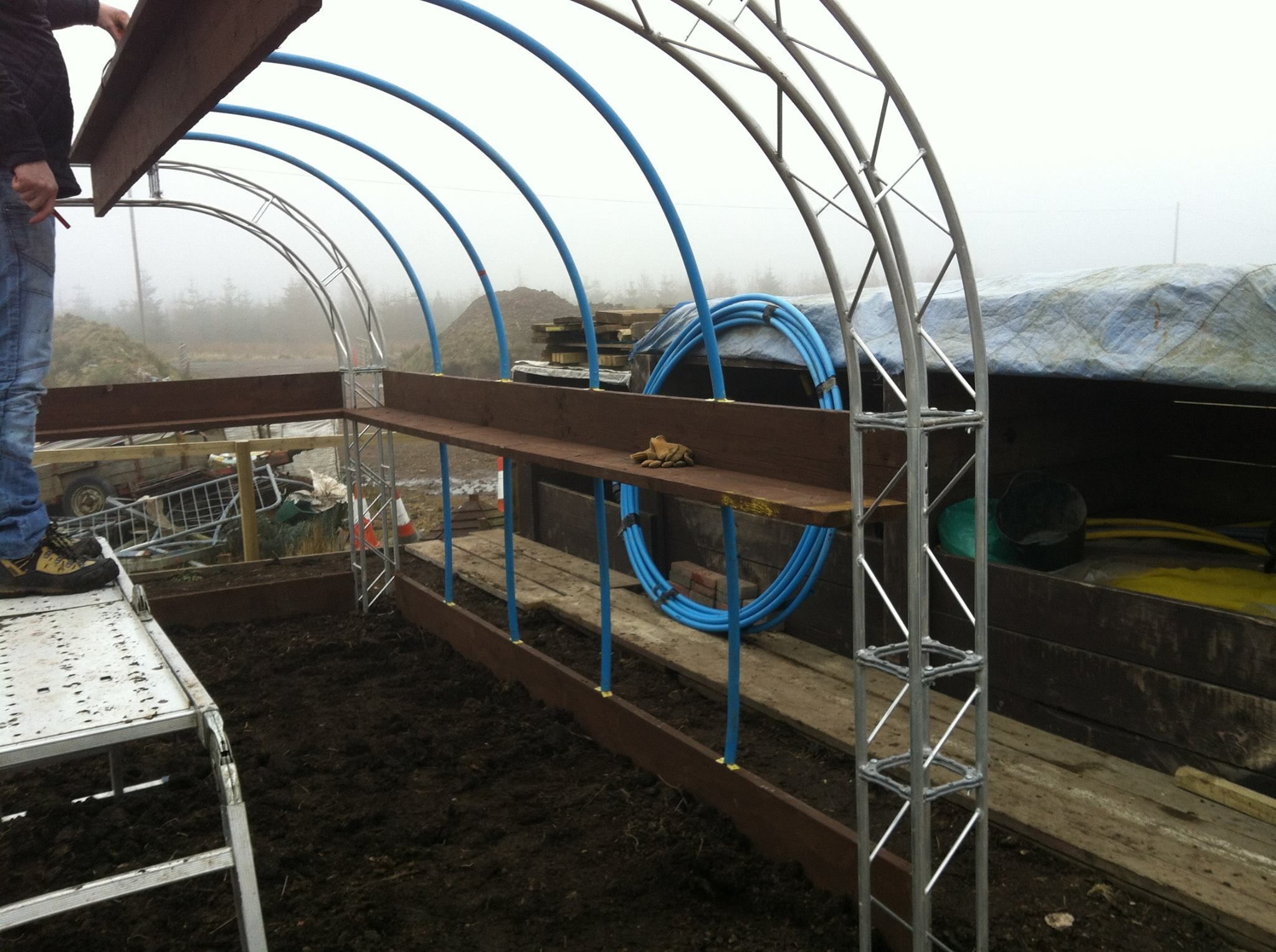 DIY POLYTUNNEL / GREENHOUSE 5 Steps Instructables