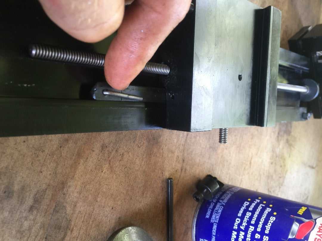 Lash Out! How to Make a Milling Machine More Accurate 23 Steps