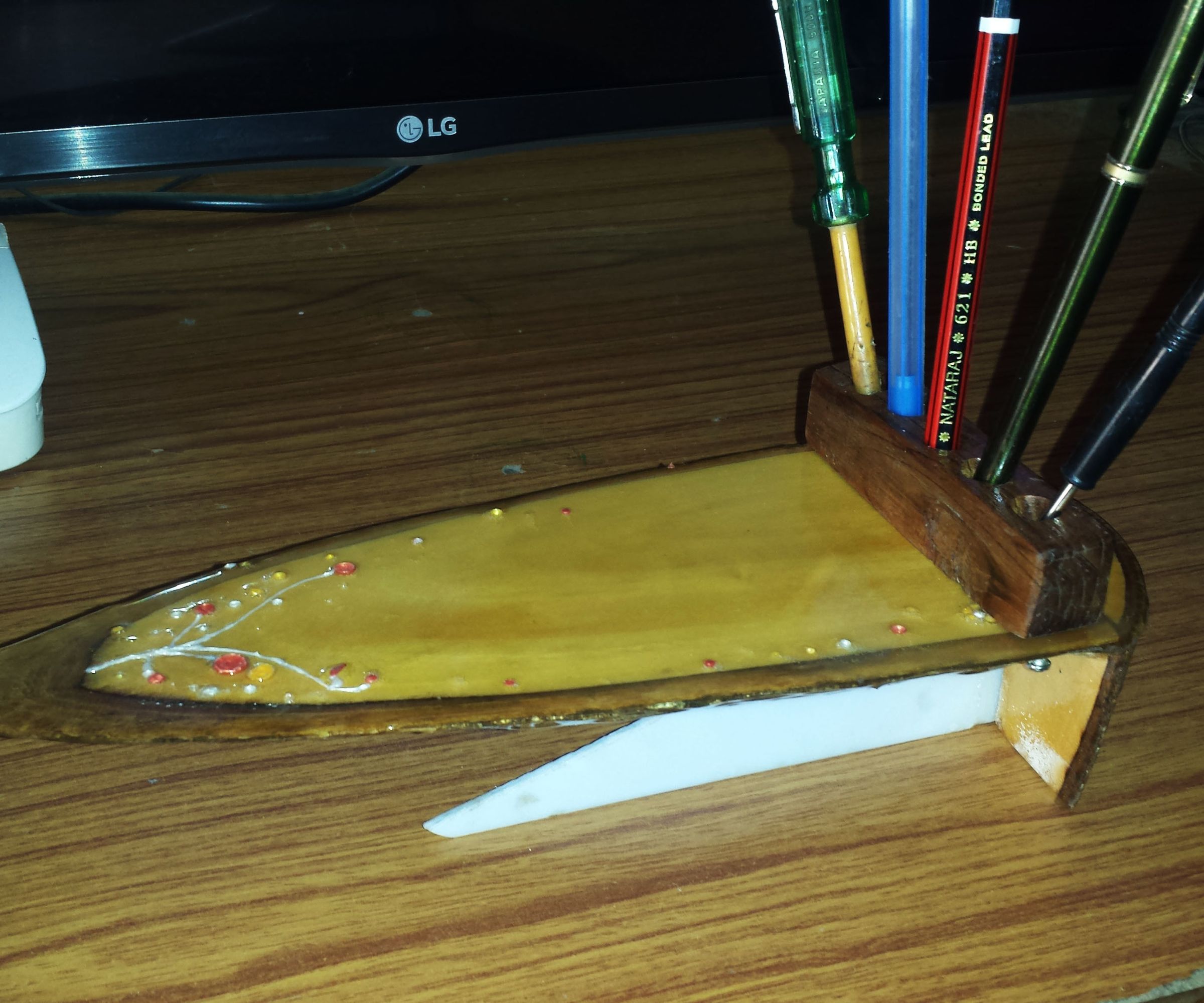 Wooden Pen Holder