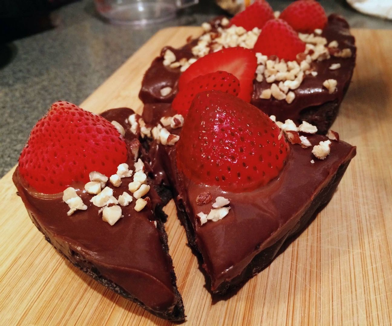 The Most Simple Chocolate Strawberry Tart Ever! 