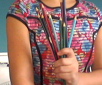 How to Make Eye Liner Out of Colored Pencils