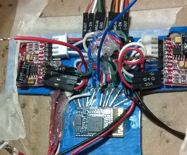 Bluetooth Speakers / Headphones