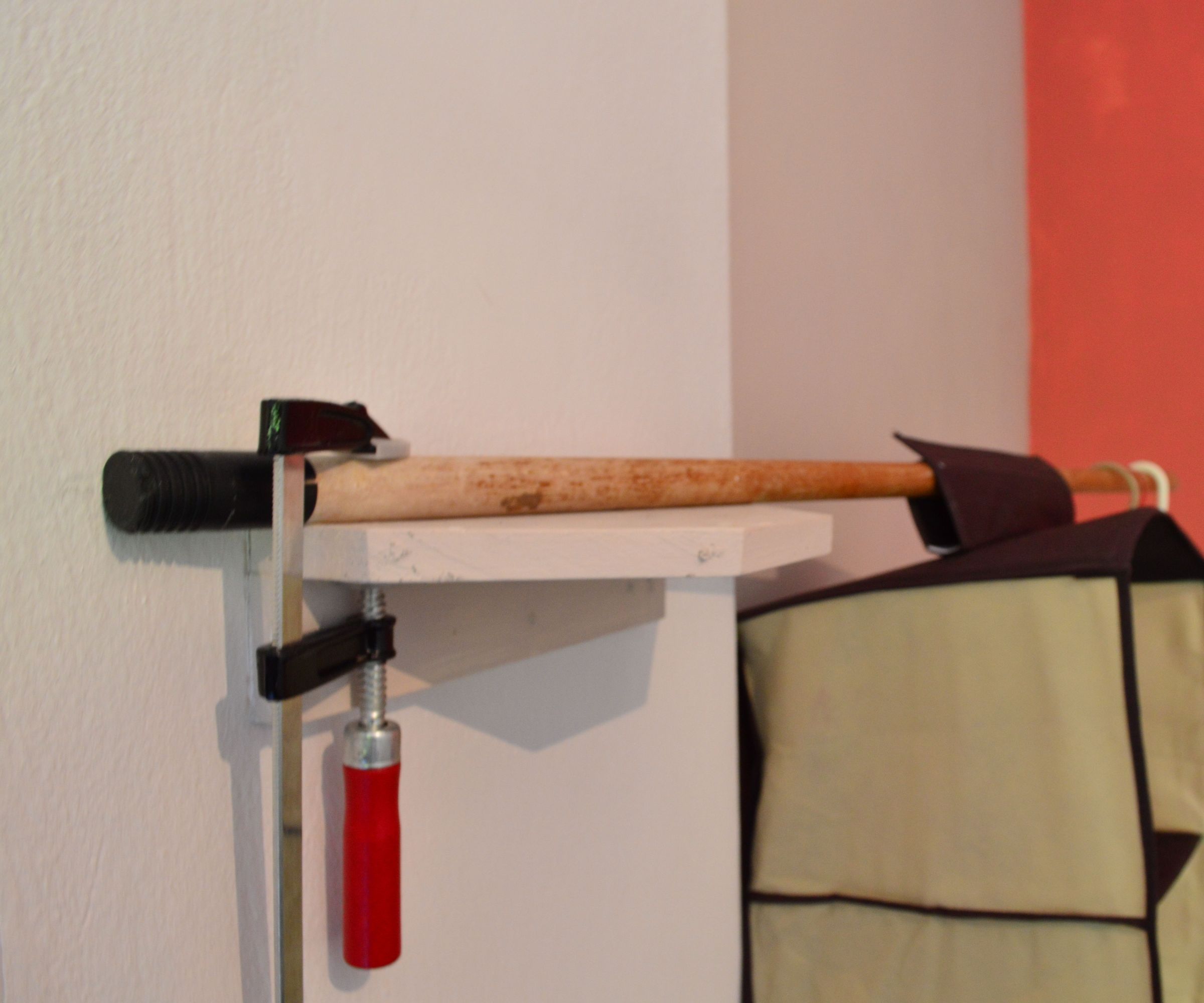 Simplest Cloth Rack