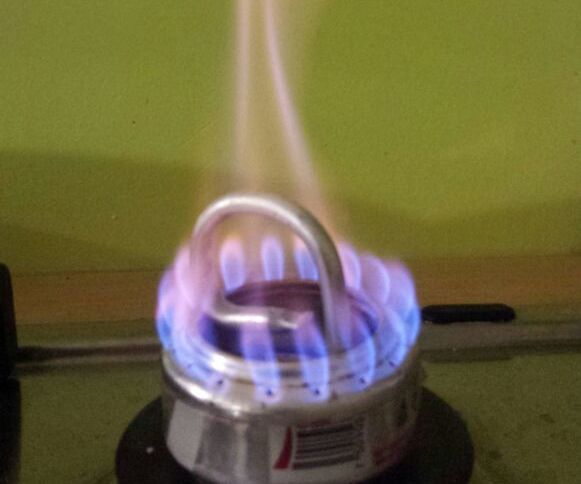 Efficient Alcohol Stove With a Drop-in Wick Pipe