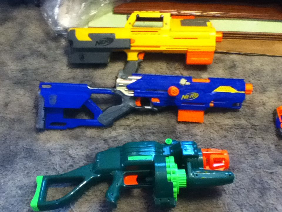Nerf Inventory & Weapon Combos (slideshow)