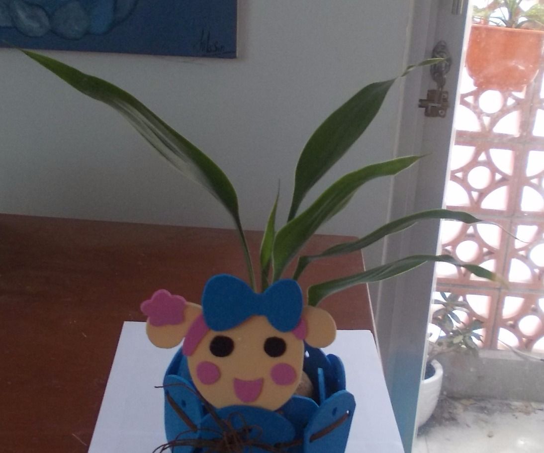 How to Make Miss La Sen Foam Lotus Holder