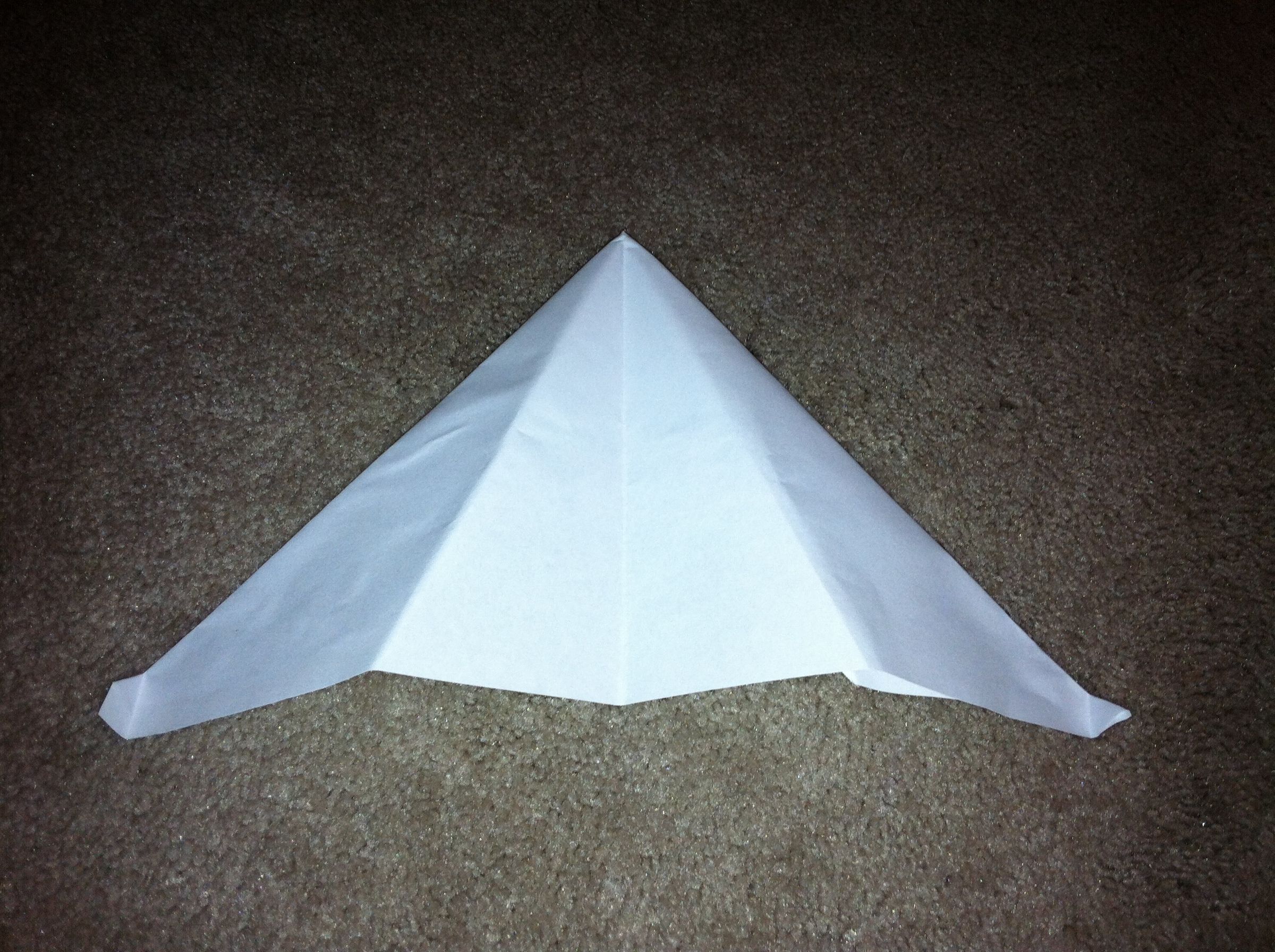 BEST STINKIN' PAPER AIRPLANE EVER!!!!!