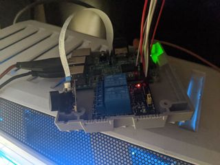 Raspberry Pi Garage Door Opener