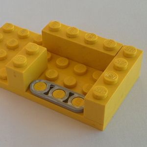 Fixing the Lego Parts to the Servo-motor