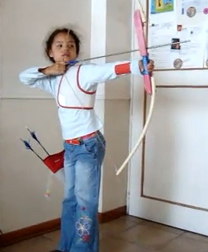 TOY BOW (full kit), ARCO  (Equipo completo)
