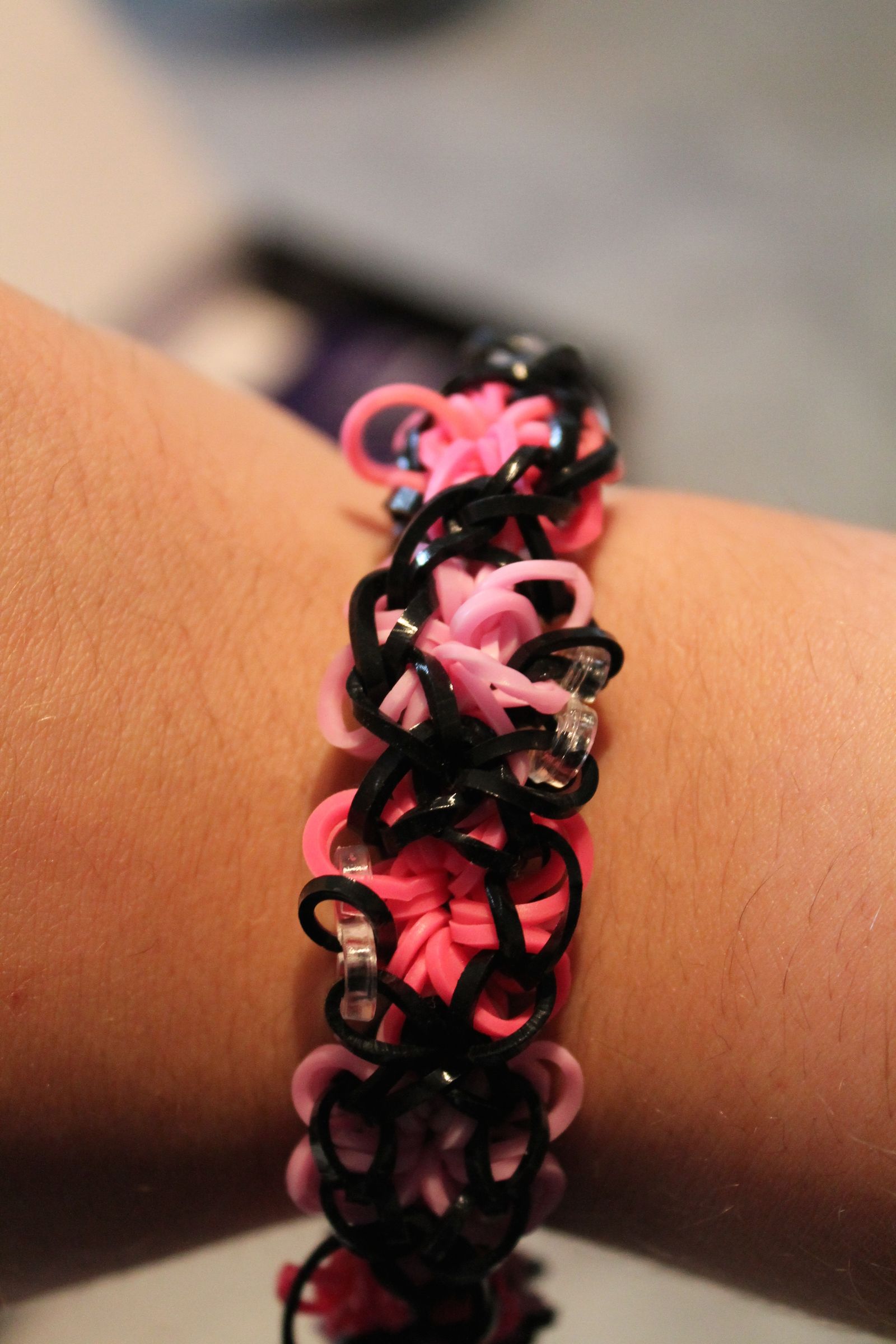 Rainbow Loom How-to: Flower Power