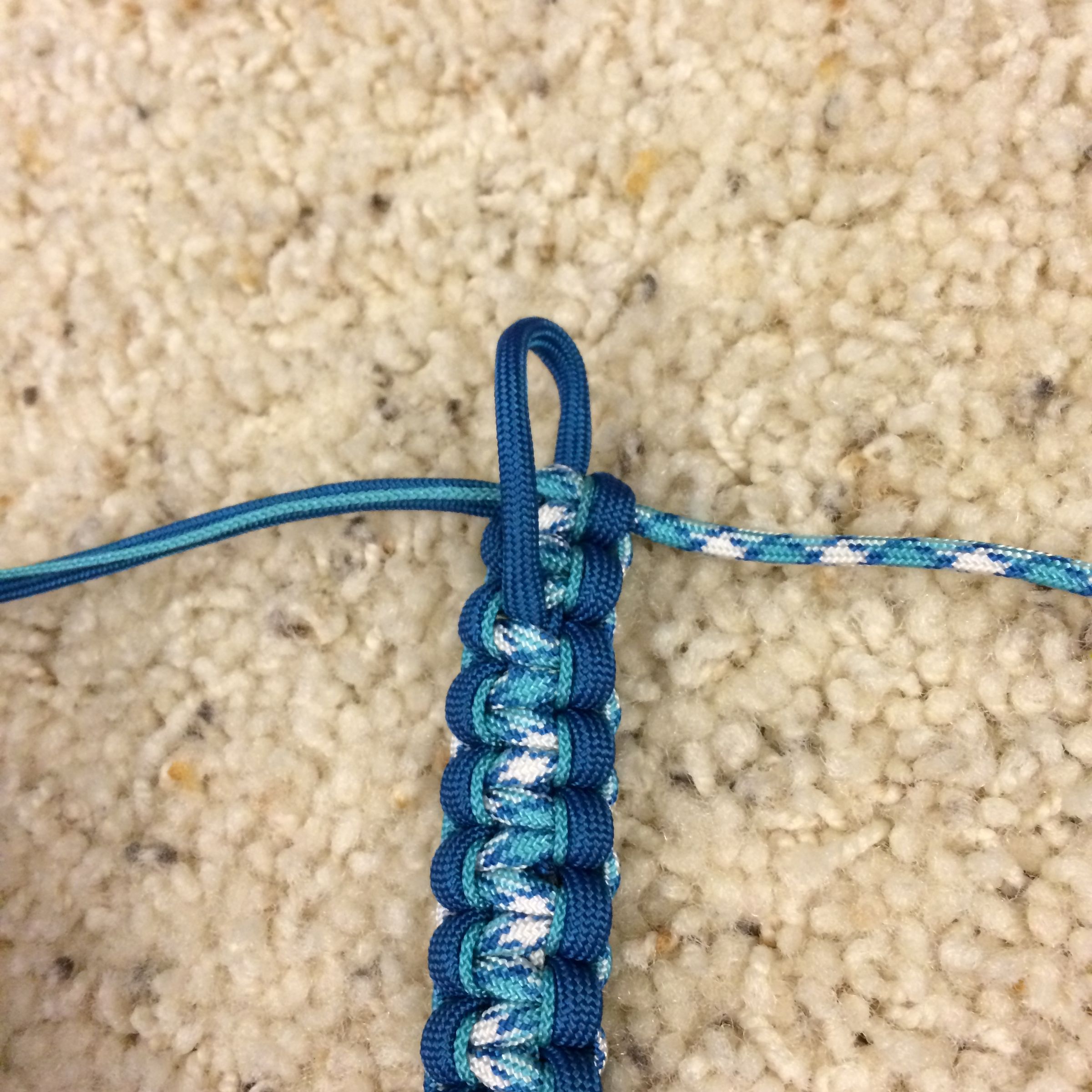 Paracord Keychain Instructions : 6 Steps - Instructables