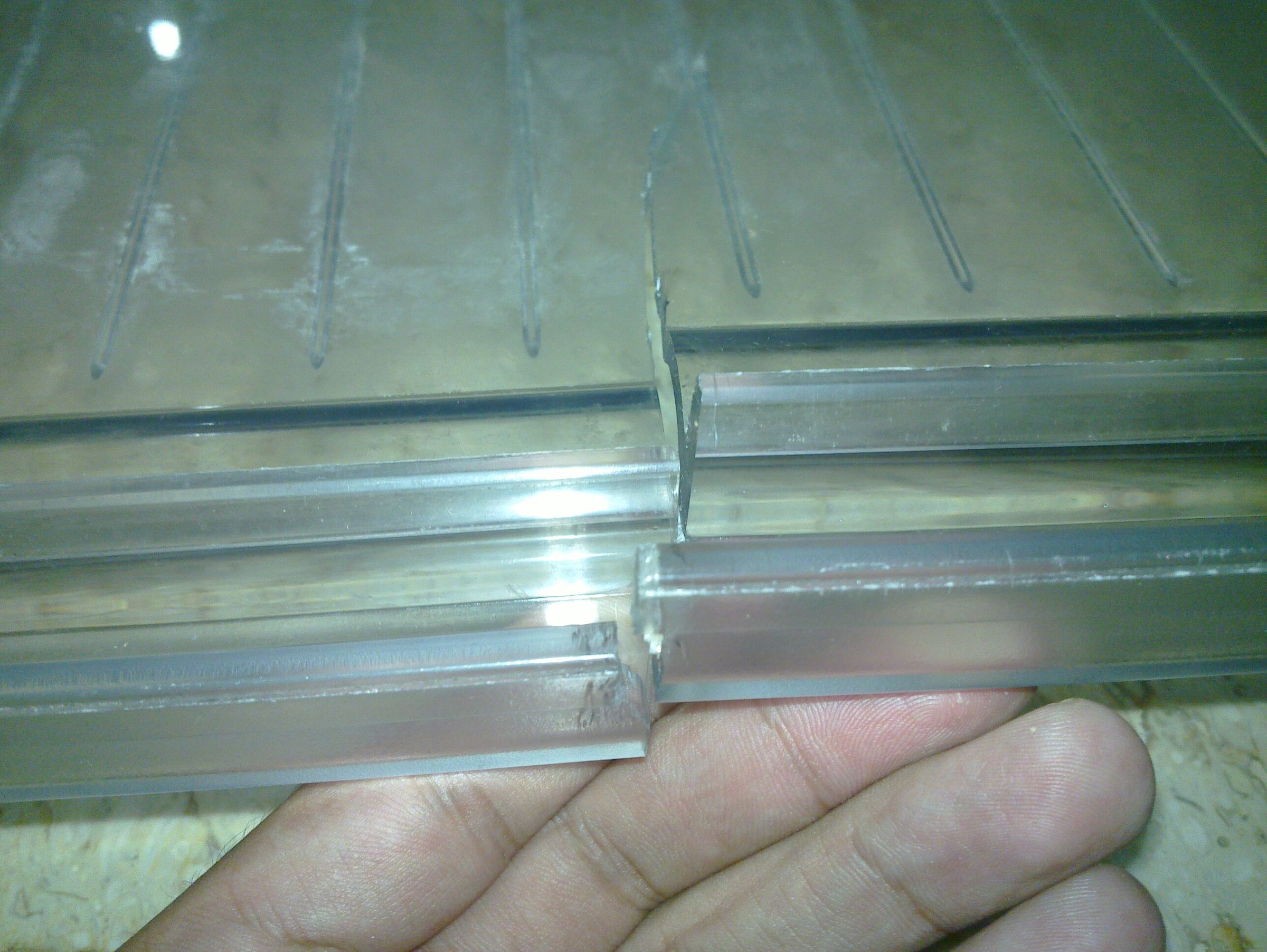 Fixing Broken Refrigerator Shelf With SUGRU. 4 Steps Instructables