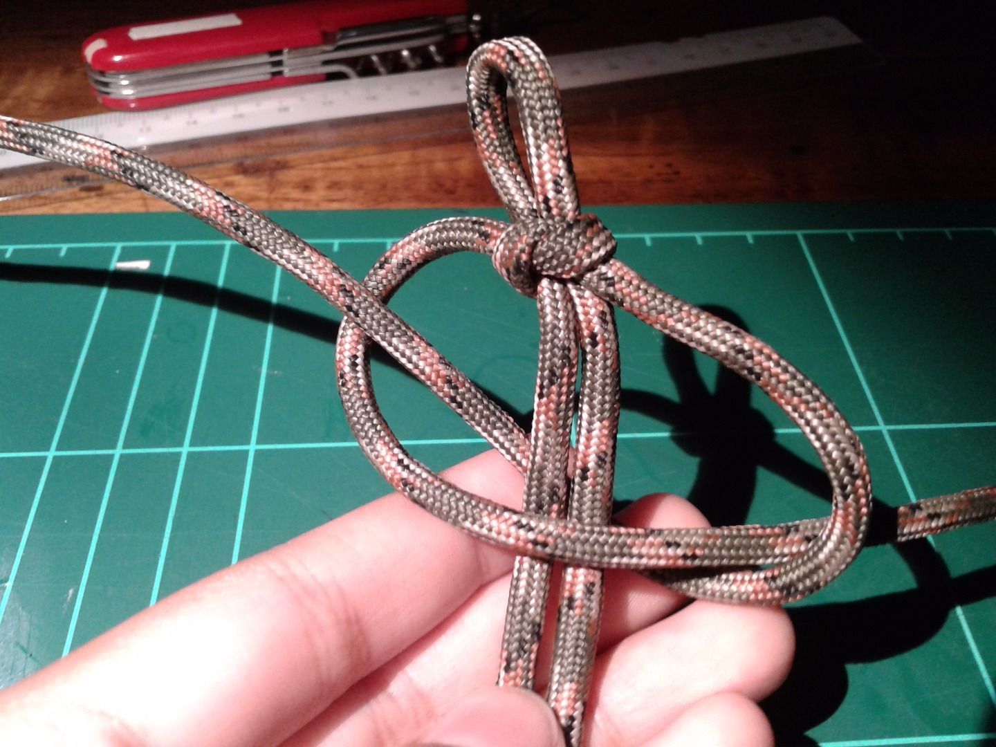 DIY Paracord MultiTool Belt Hanger 5 Steps Instructables