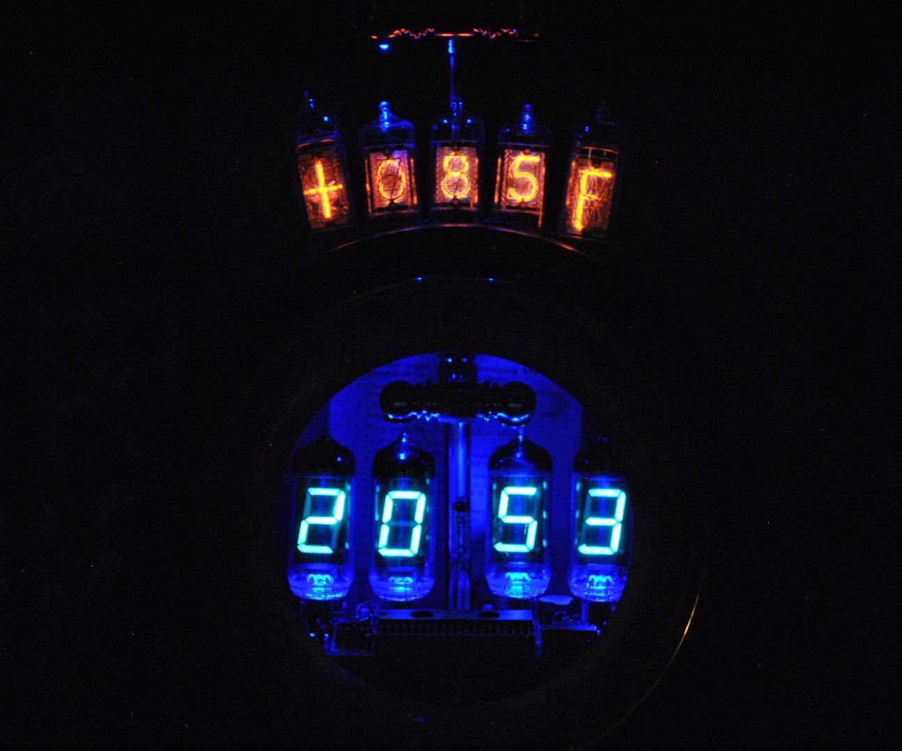 VFD Clock/Nixie Indoor/outdoor Thermometer Retro Fit Linden Mantle Clock 