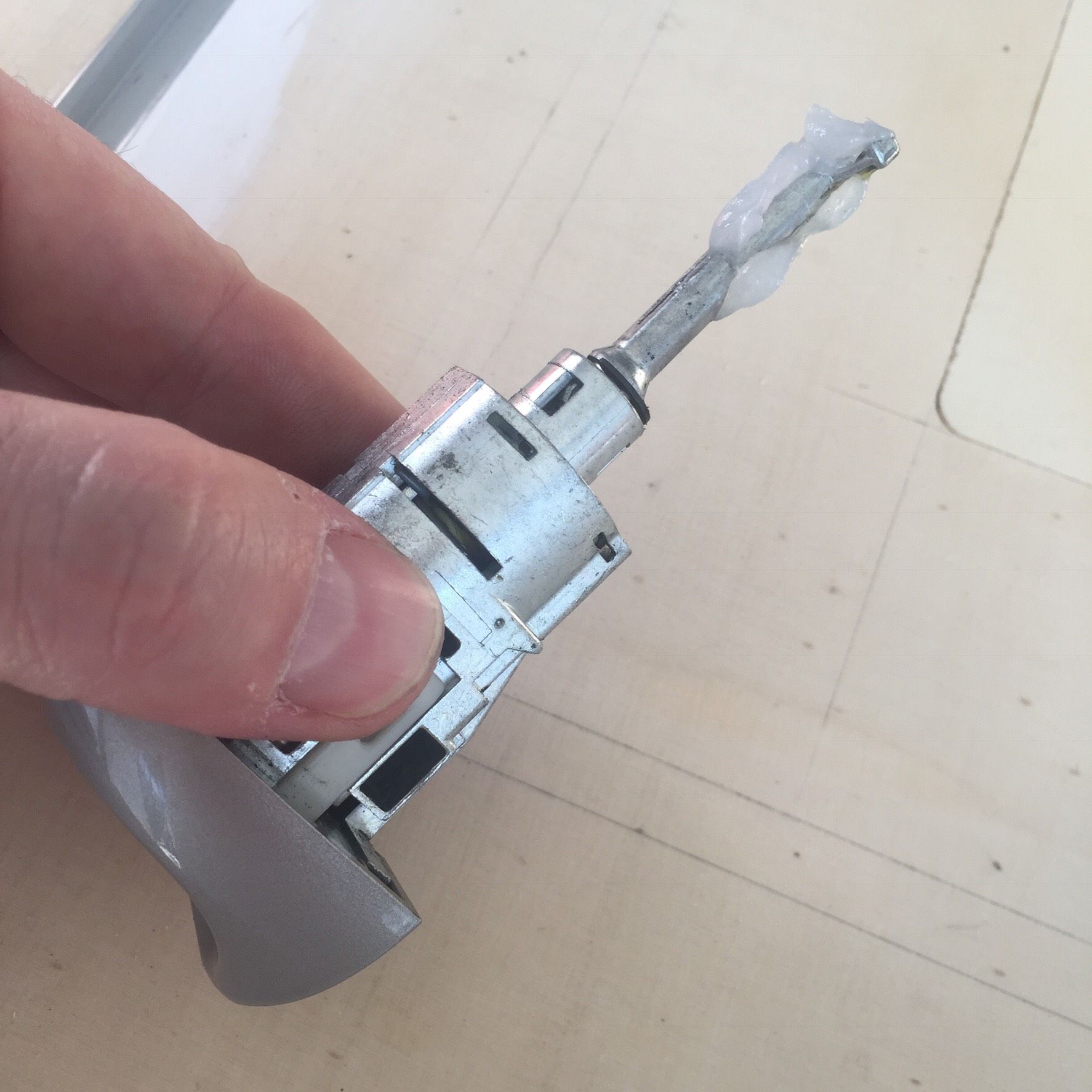 Car Door Handle Repair 4 Steps (with Pictures) Instructables