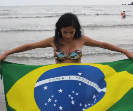 Amazing Ways to Tie Your Sarong