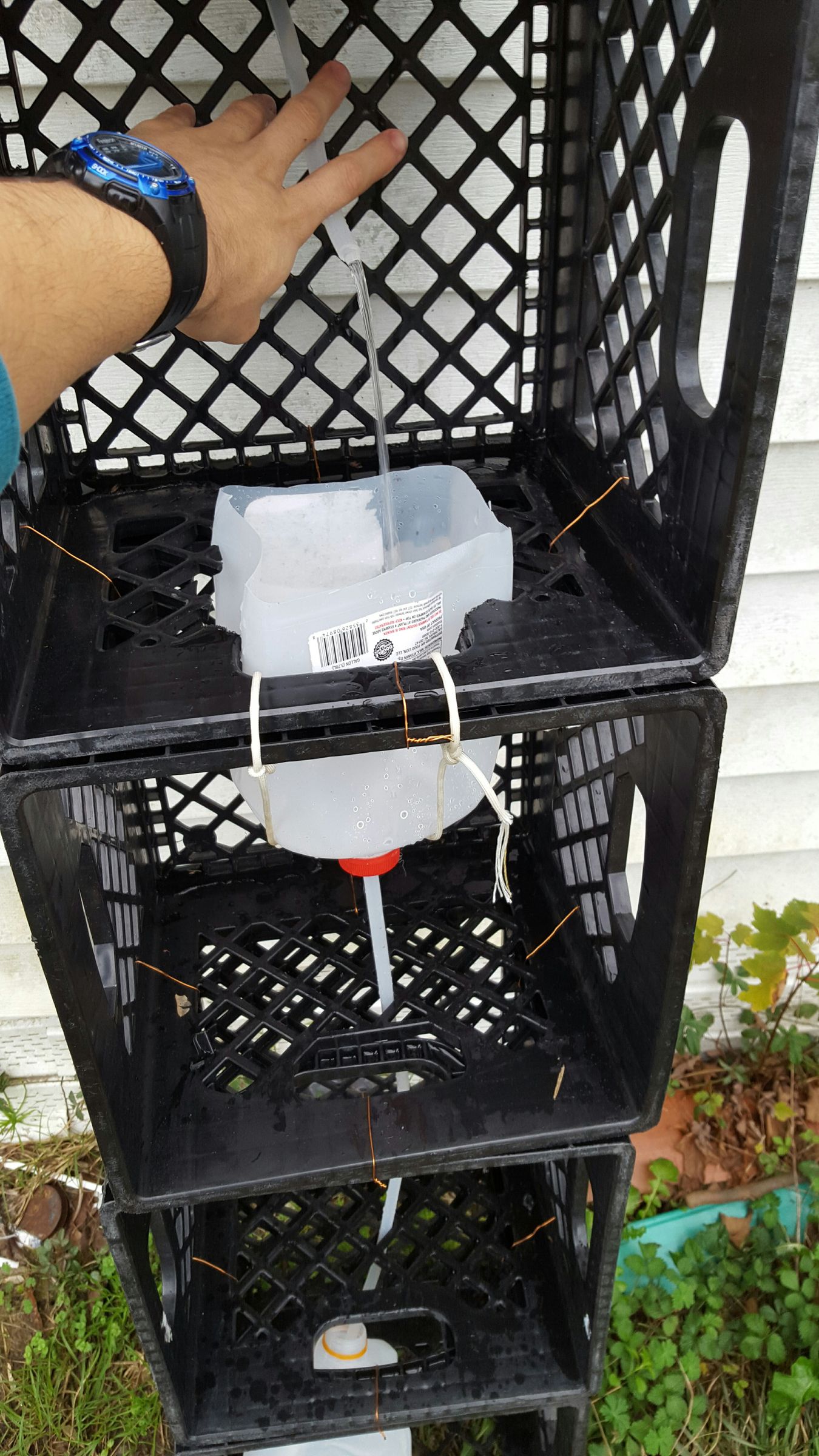 Milk Crate Gravity Sink : 6 Steps (with Pictures) - Instructables
