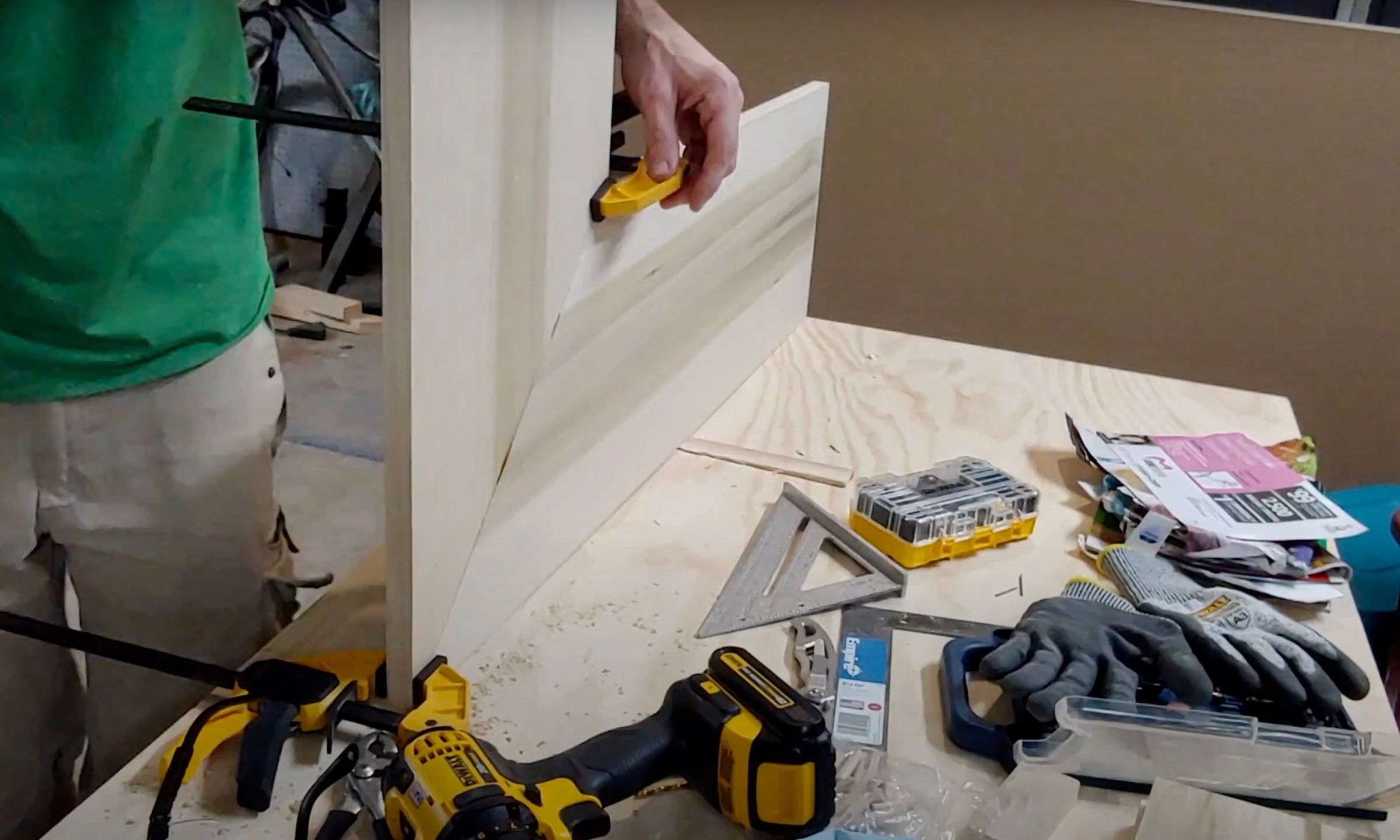 Build Your Own Hardwood BuiltIn Bookcases! 8 Steps (with Pictures