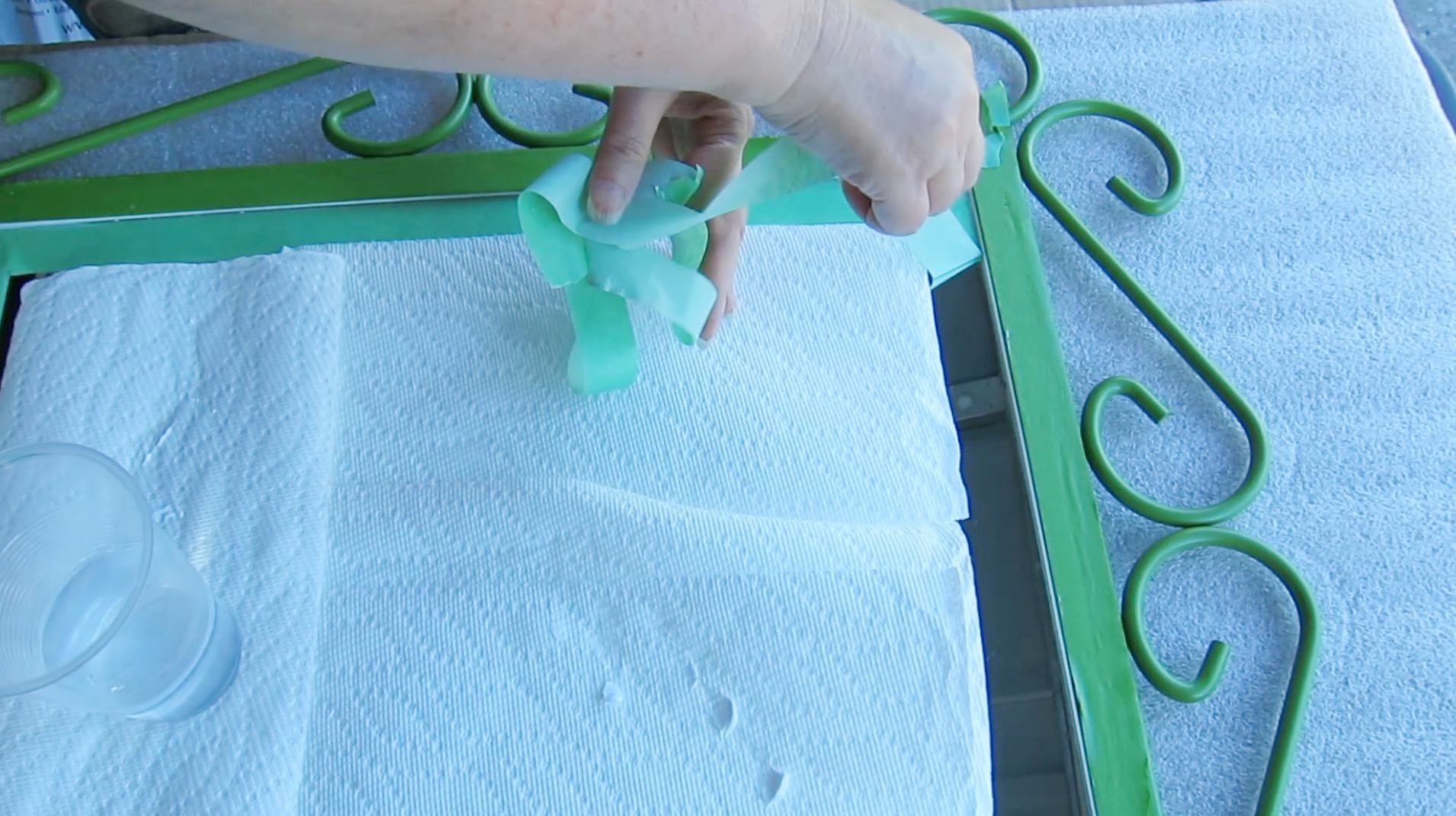 Fix a Mirror With the Right Outdoor Adhesive! 11 Steps (with Pictures