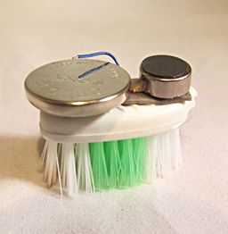 Super Simple Pancake Motor Bristlebot