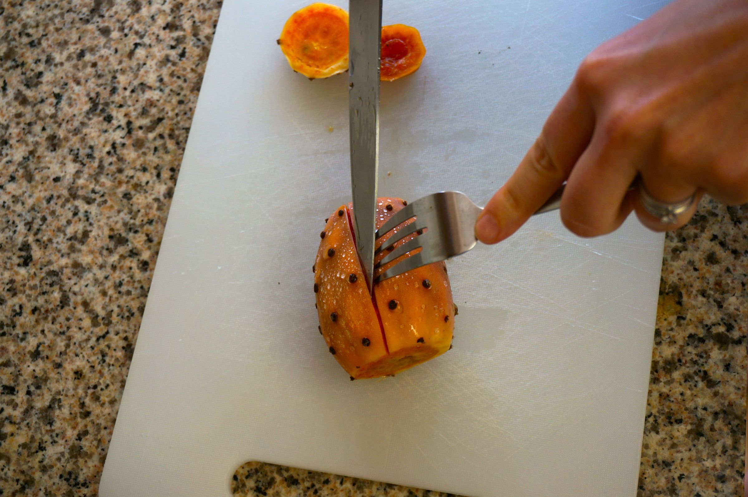 How to Eat Prickly Pear, A.k.a. Cactus Fruit, A.k.a. Tunas : 5 Steps -  Instructables
