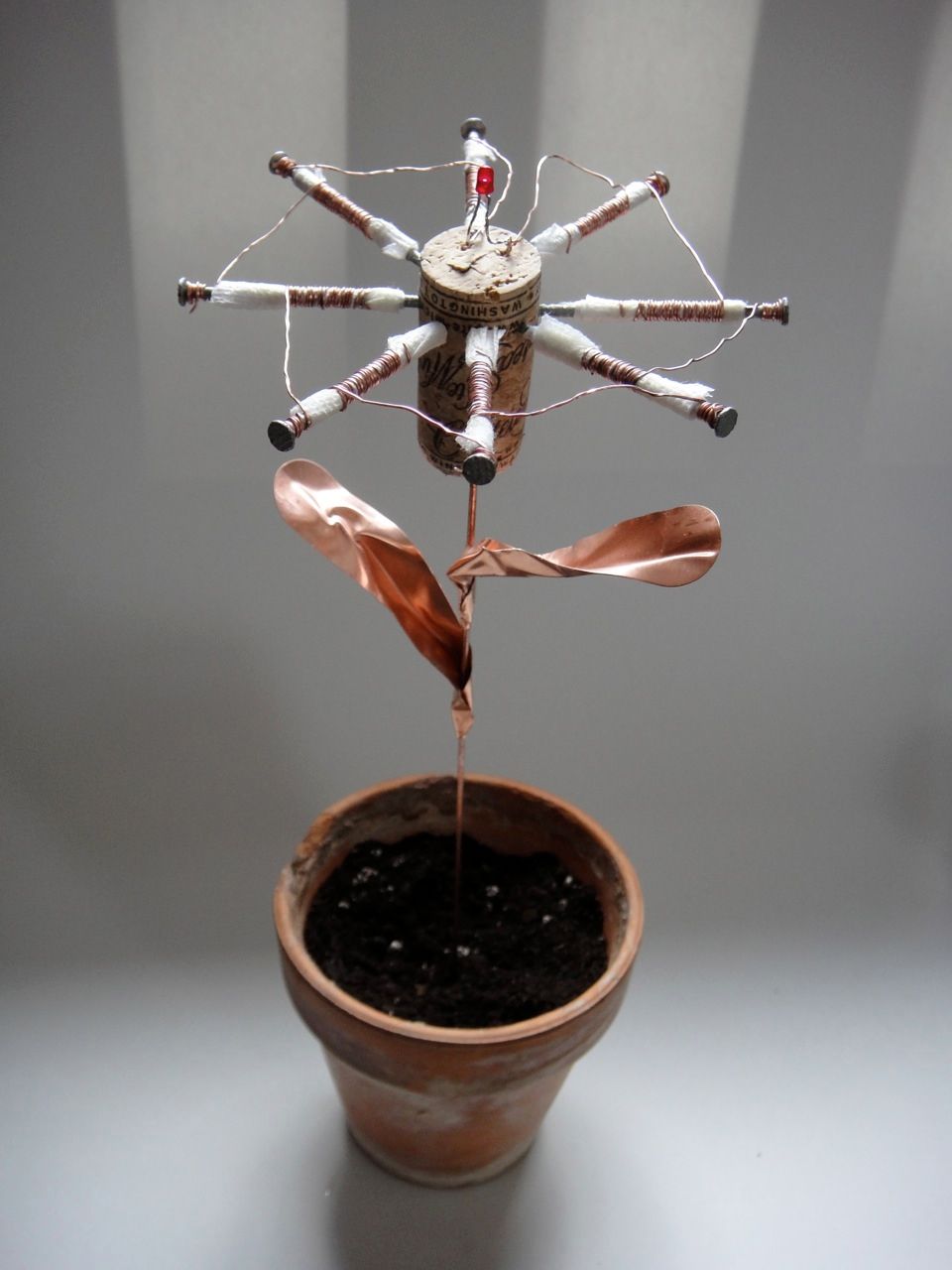 Make a Photon Flower That Lights Up When You Water It With Lemon Juice