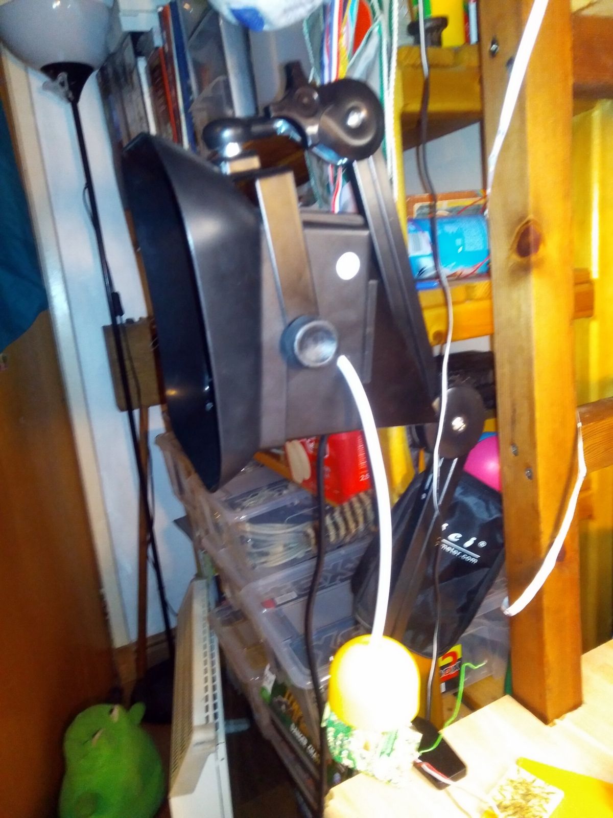 Solder and Flux Fume Extractor Light 4 Steps (with Pictures) Instructables