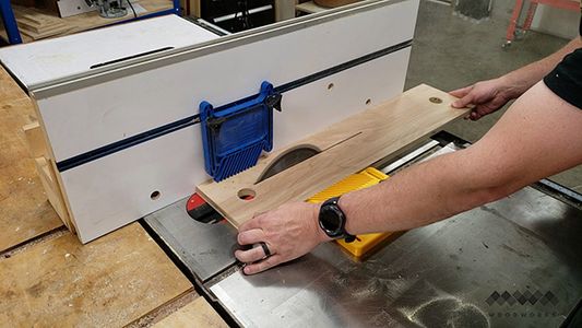How to Make a Router Sled to Flatten Slabs : 9 Steps (with Pictures ...