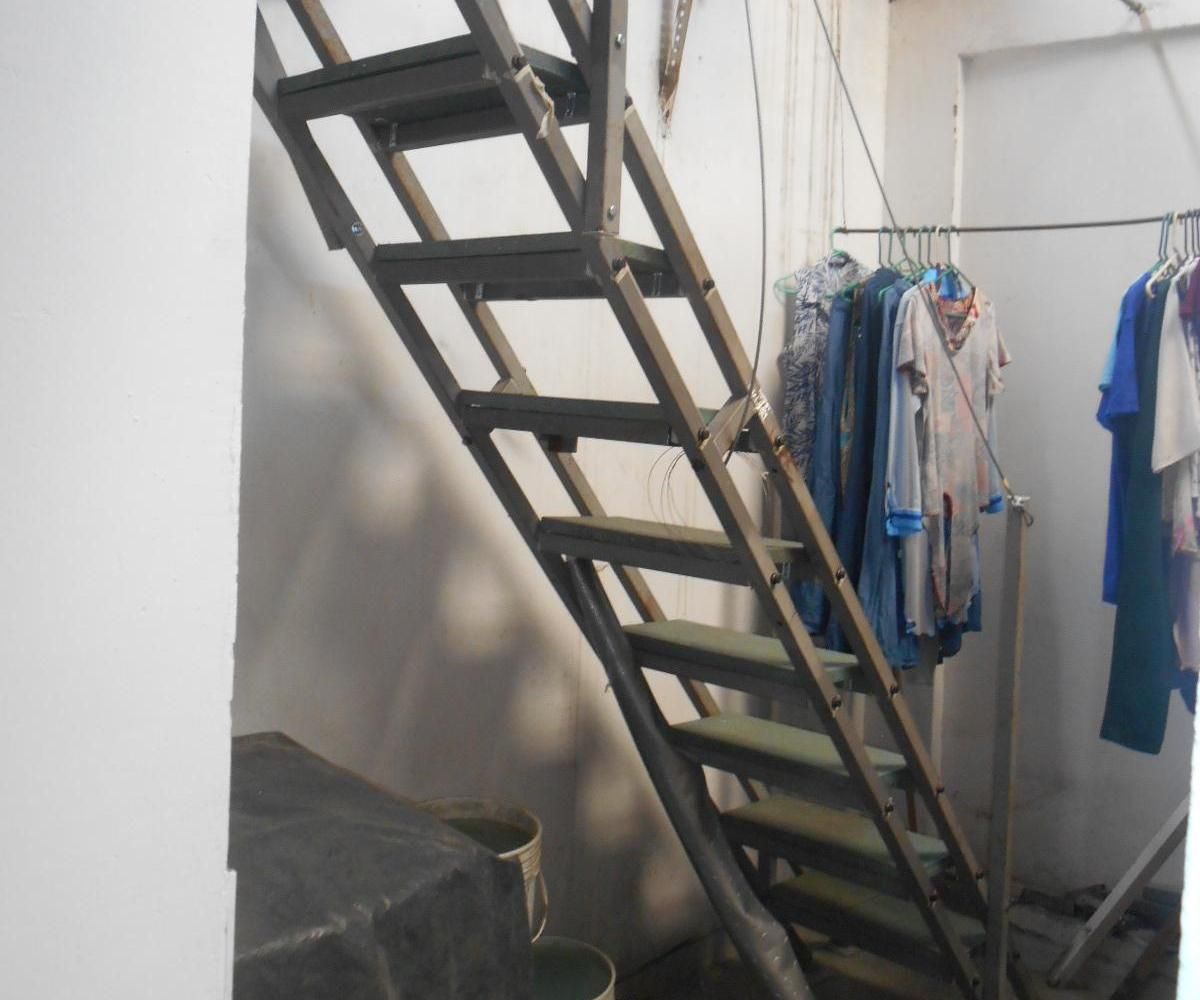 ESCALERA ATORNILLABLE