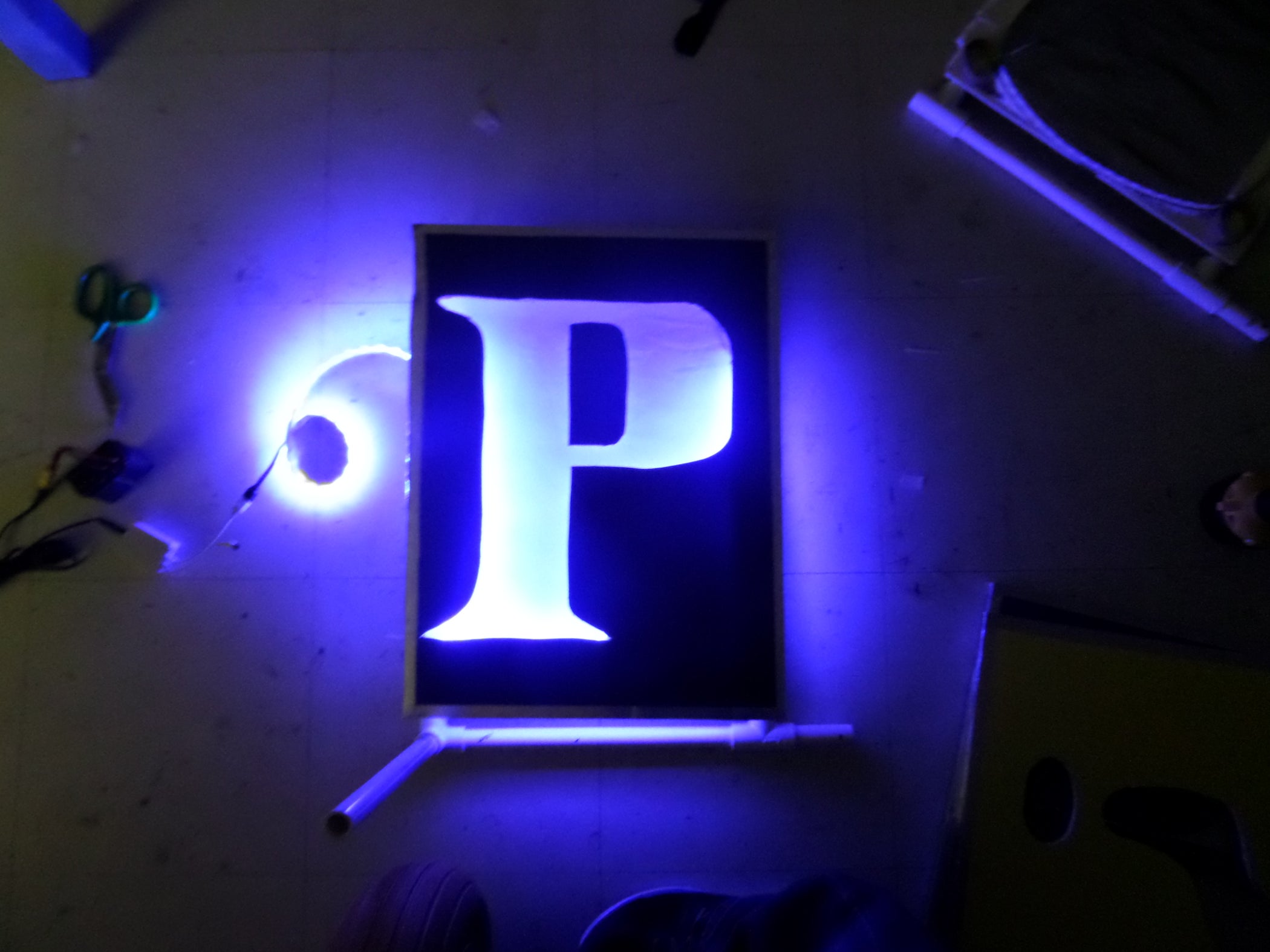 LED Backlit Sign : 6 Steps - Instructables