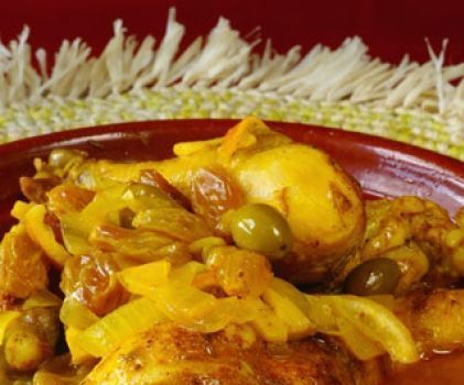Chicken With Walnuts (Pule Me Arra)