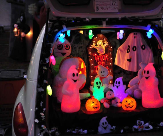 Arduino-controlled Halloween RGB Lights and Strobe