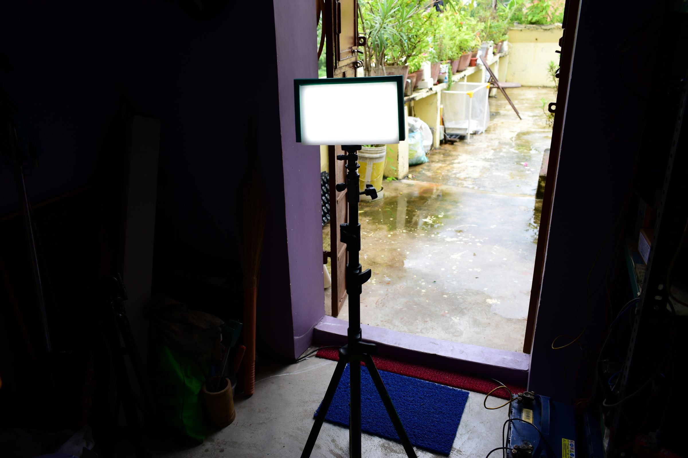 Light Diffuser for Video LED Lights 4 Steps Instructables