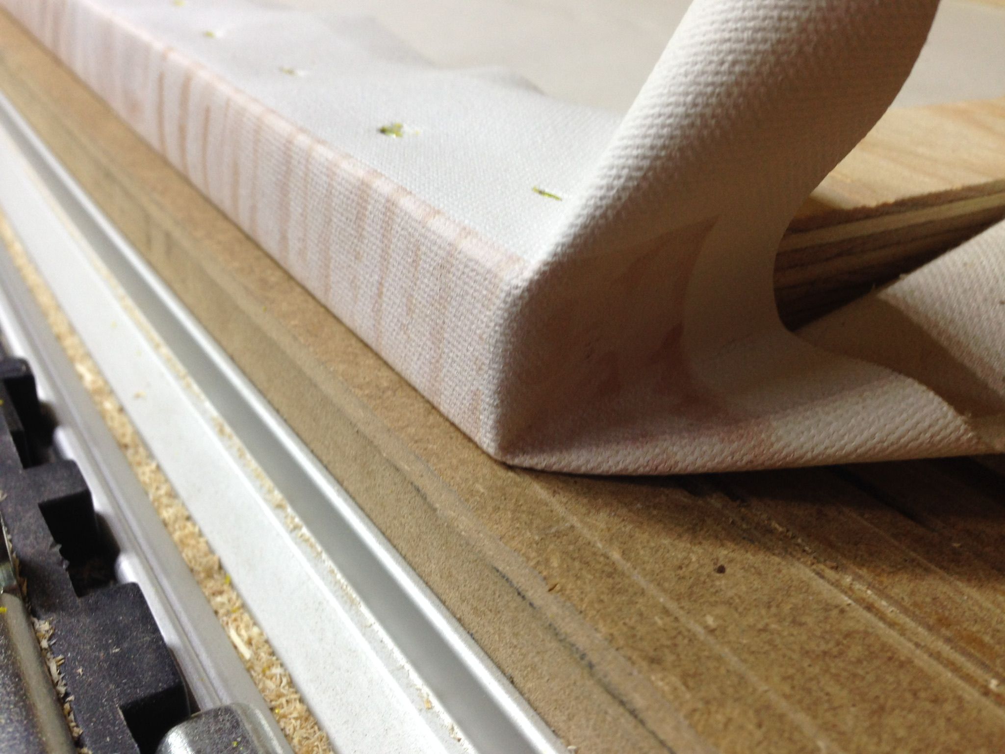 How to Make a Canvas Wrapped Floating Picture Frame Cheap and Easy 5