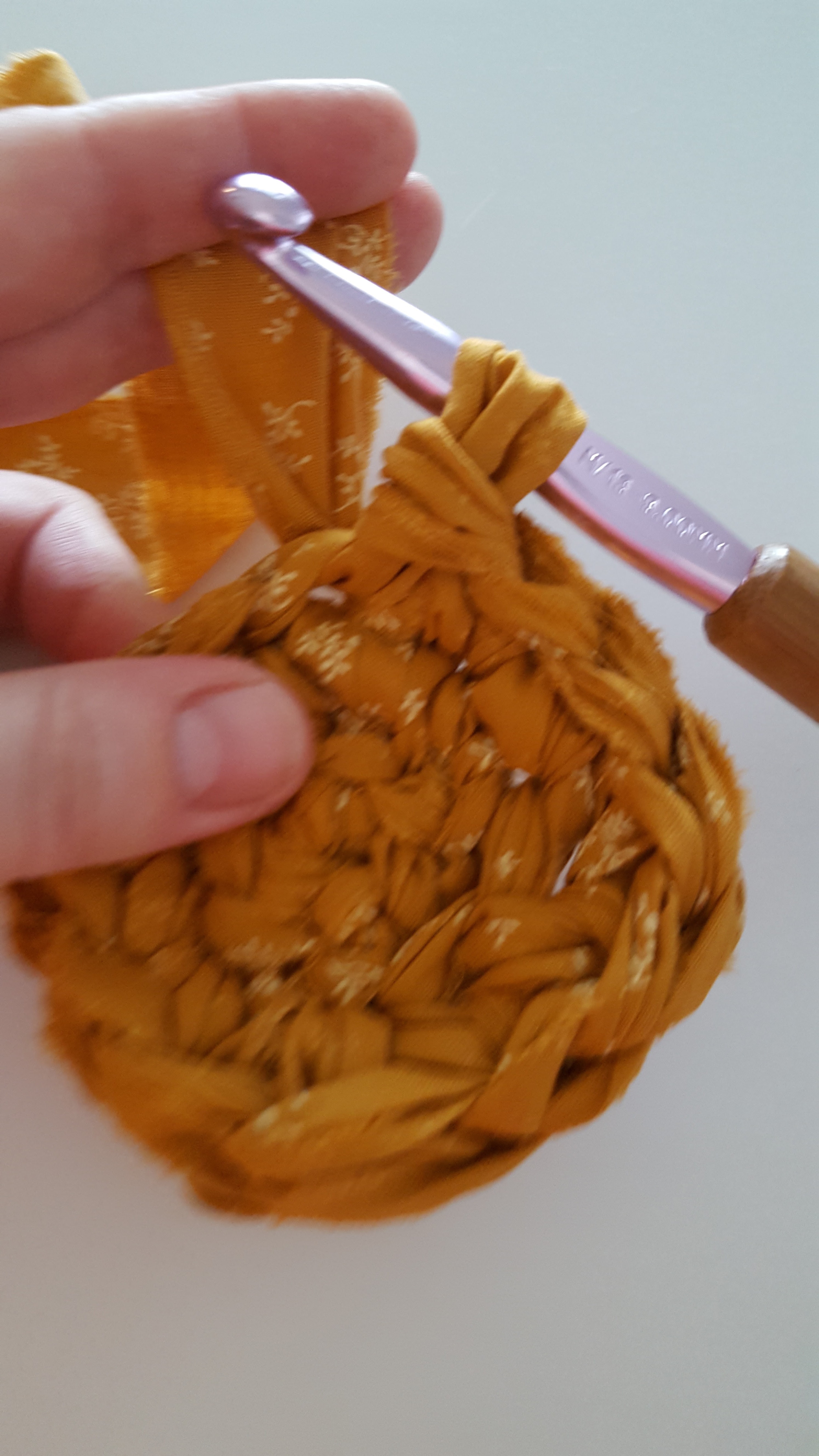 Circular Rag Rug, Crocheted! 6 Steps (with Pictures) Instructables