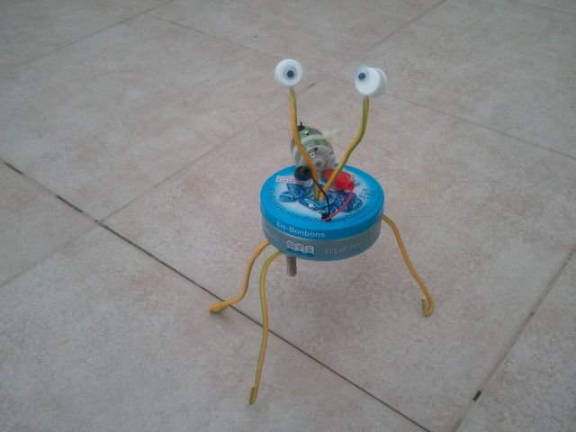 Candy Box (Altoids) Vibrobot with Eyes and Face