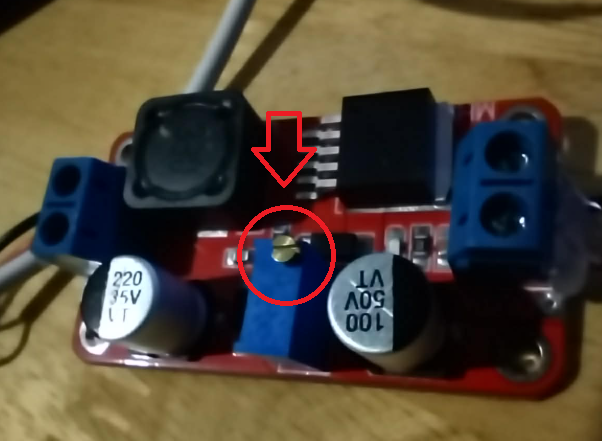 Adjusting Potentiometer Trimmer on XL6019 Converter